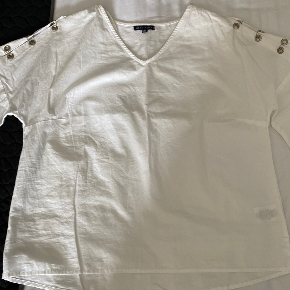 Miss Fiori white blouse. size m